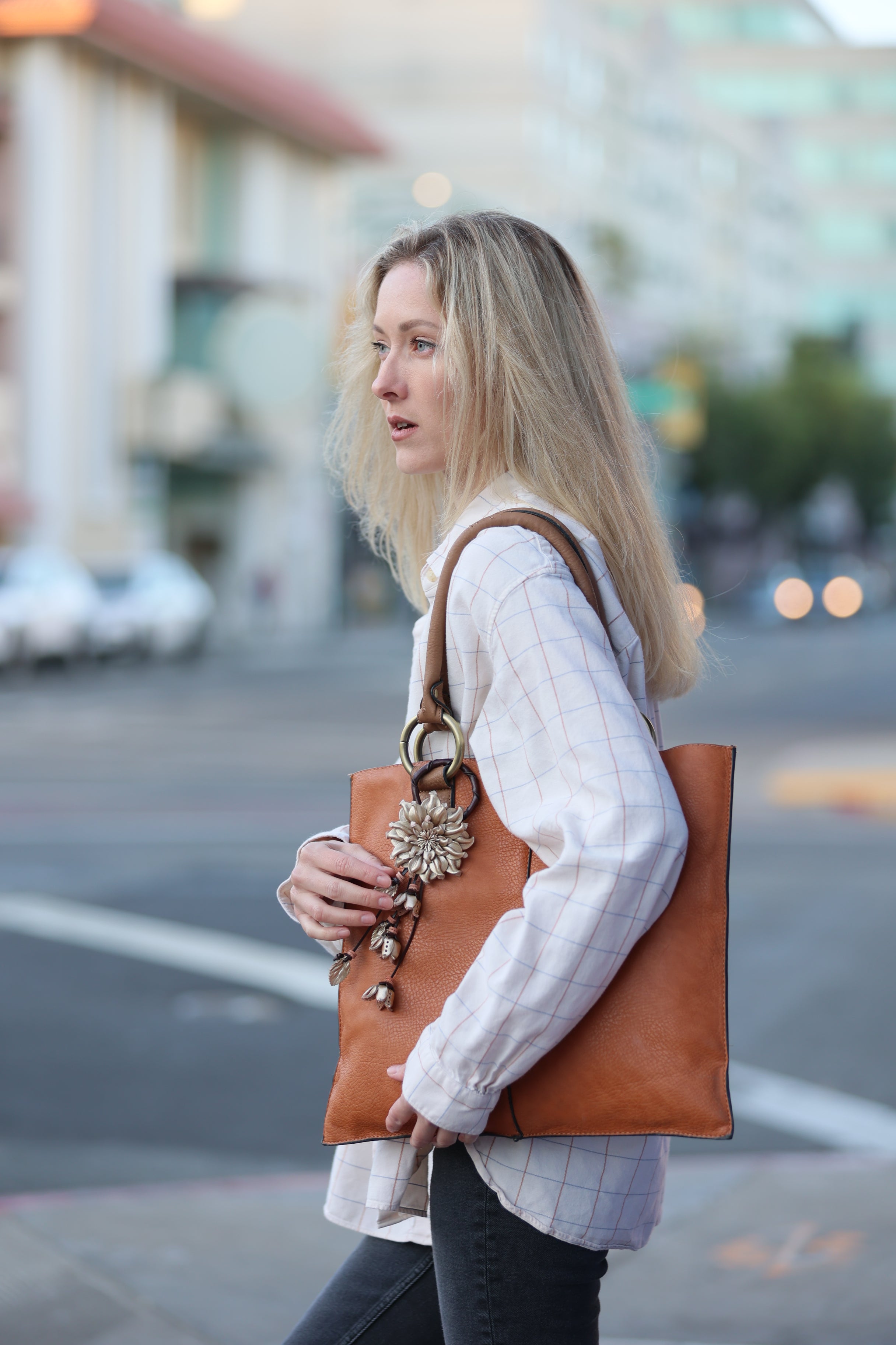 Chic Leather Flower Charm Keychain Ring | Handbag and Purse Designer Tassel Embellishment | Rearview Mirror Charm | Gift Package Faux Bow