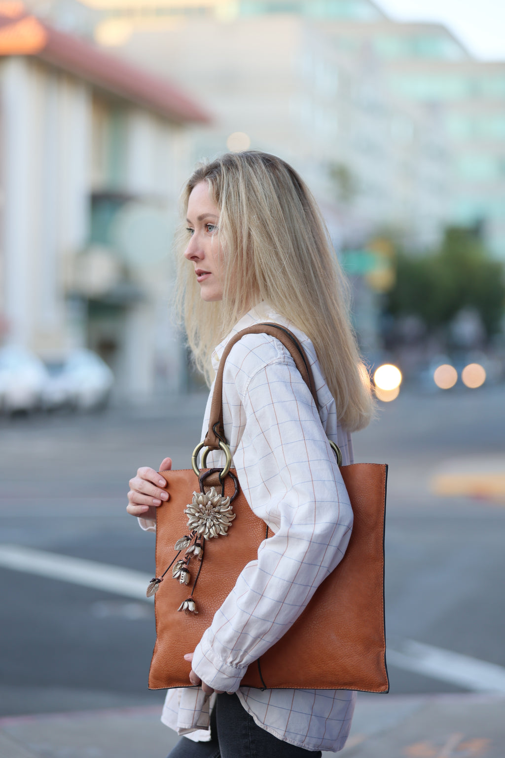 Chic Leather Flower Charm Keychain Ring | Handbag and Purse Designer Tassel Embellishment | Rearview Mirror Charm | Gift Package Faux Bow